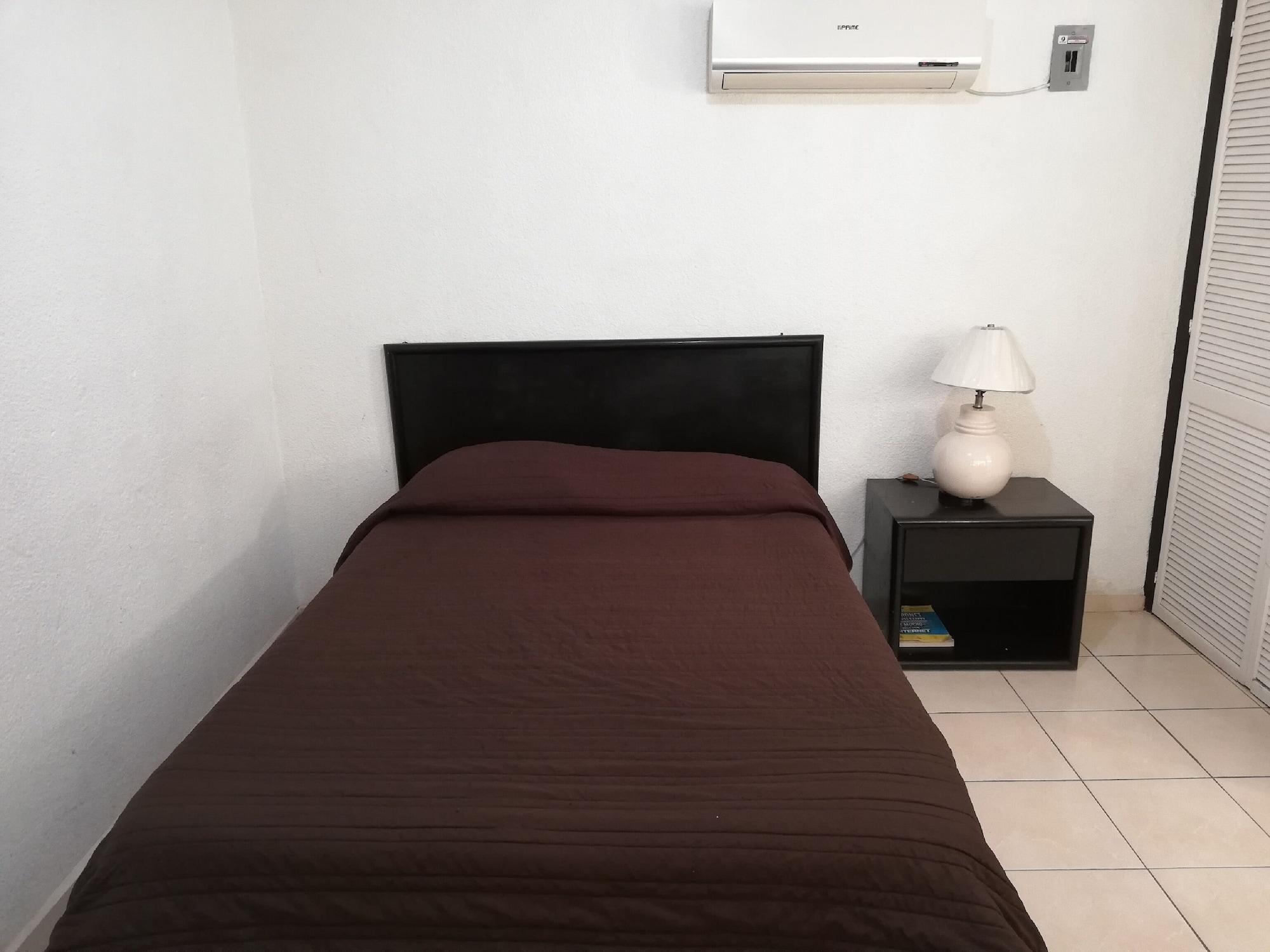 Oyo Hotel Casa Real Матехуала Екстериор снимка