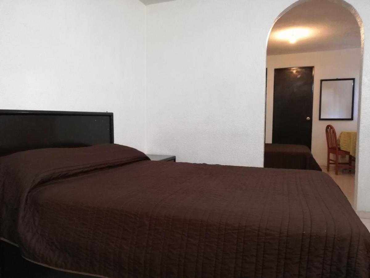 Oyo Hotel Casa Real Матехуала Екстериор снимка