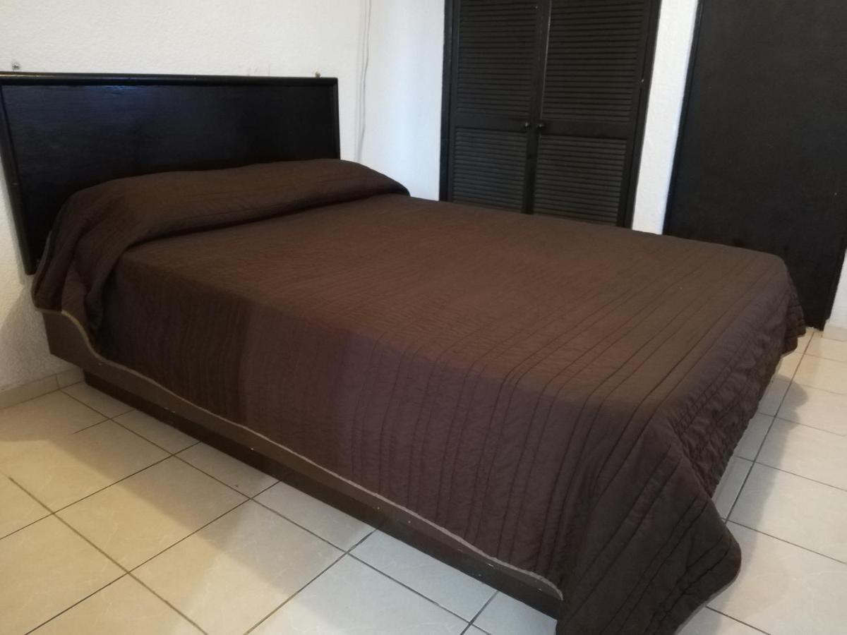 Oyo Hotel Casa Real Матехуала Екстериор снимка